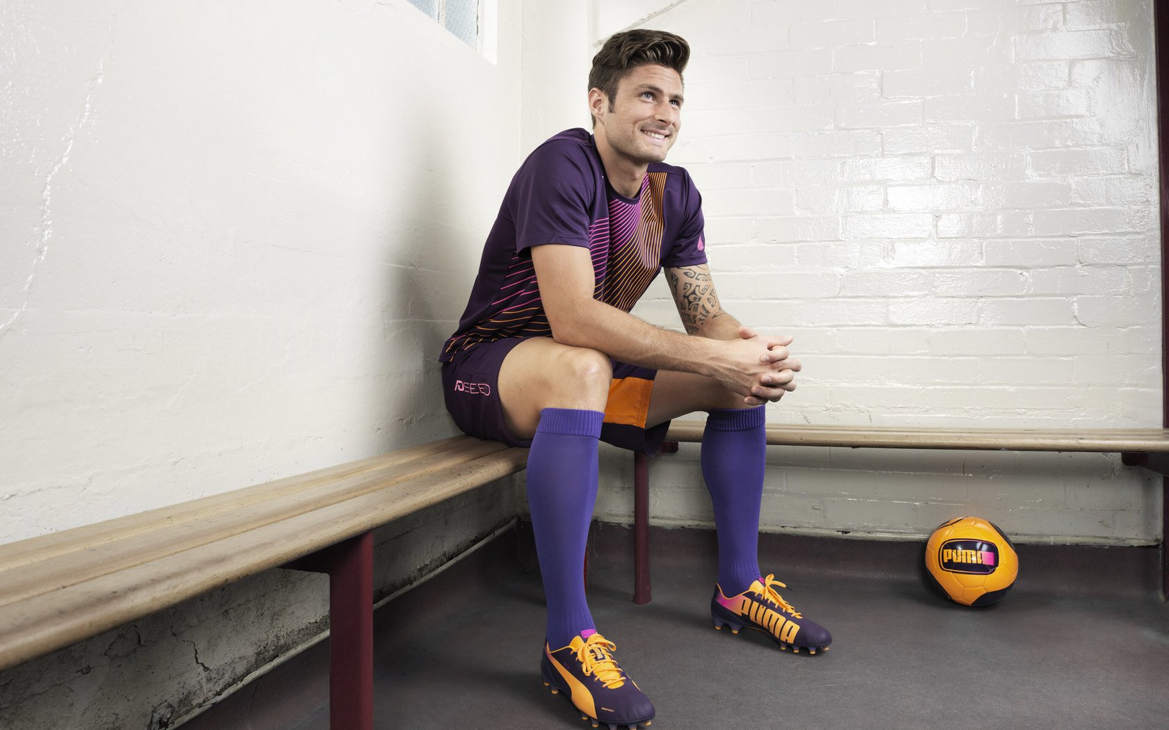 UFC 二番战：宿敌再度开战